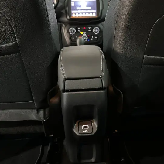 Renegade Longitude 1.8 4x2 Flex 16V Aut.