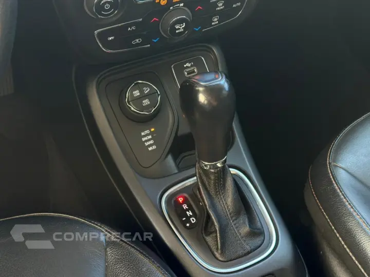 COMPASS 2.0 16V DIESEL LONGITUDE 4X4 AUTOMÁTICO