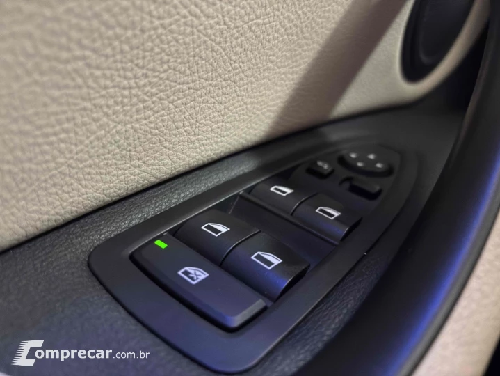 X1 2.0 16V TURBO ACTIVEFLEX SDRIVE20I 4P AUTOMÁTICO