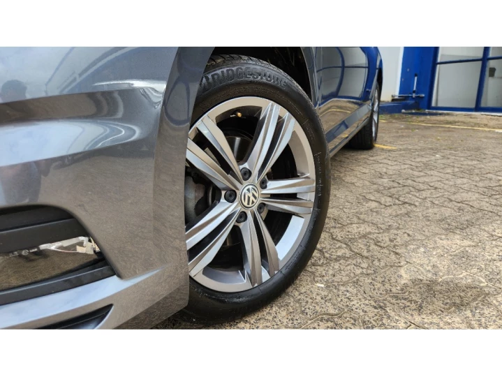 JETTA 1.4 250 TSI TOTAL FLEX R-LINE TIPTRONIC