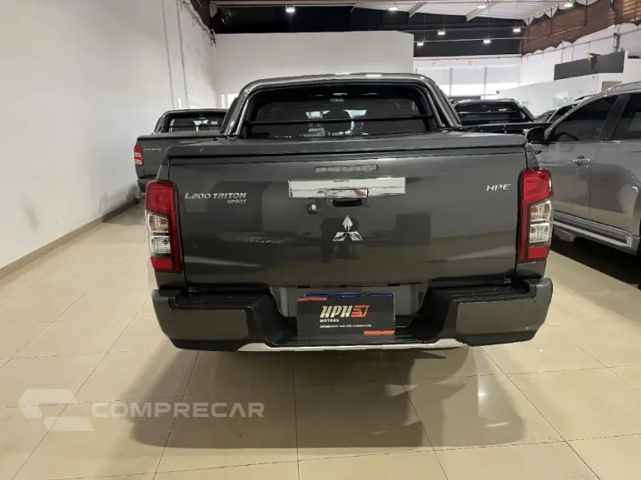 L200 TRITON 2.4 16V Turbo Sport HPE CD 4X4
