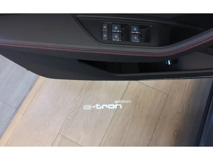 Q8 E-TRON 55 ELÉTRICO LAUNCH EDITION QUATTRO