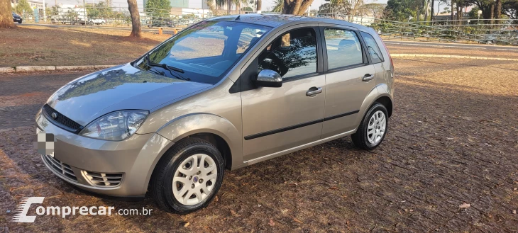 FIESTA 1.6 MPI Class Hatch 8V