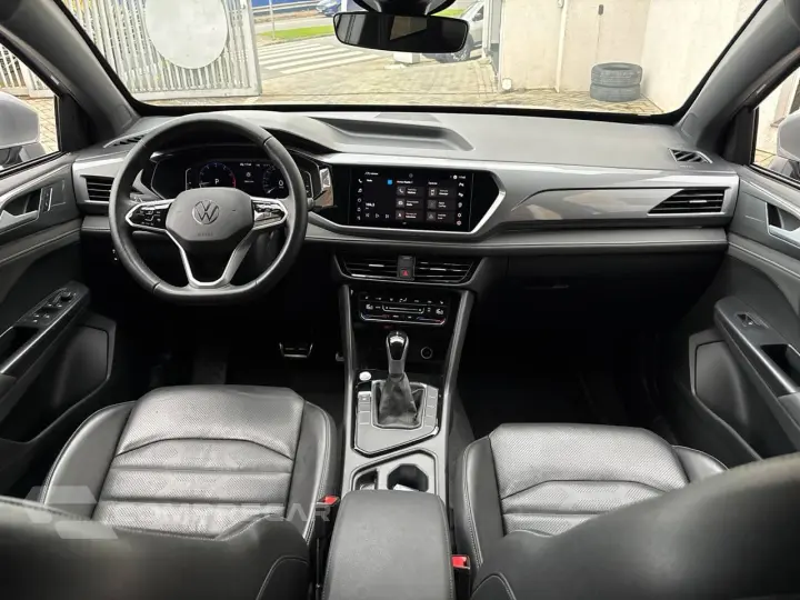 TAOS Highline 1.4 250 TSI Flex Aut. BLINDADO