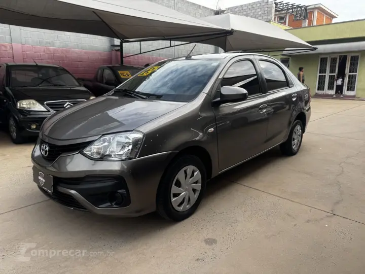 Etios Sedan 1.5 16V 4P FLEX XS