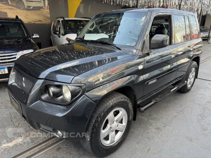 PAJERO TR4 2.0 4X4 16V 140CV FLEX 4P AUTOMÁTICO