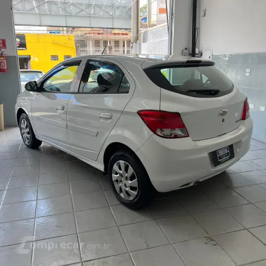 ONIX HATCH LT 1.0 8V FlexPower 5p Mec.