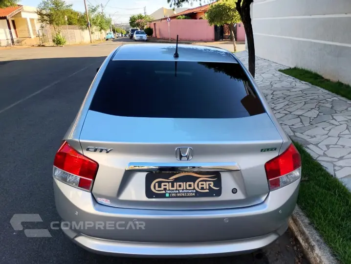 CITY 1.5 LX 16V