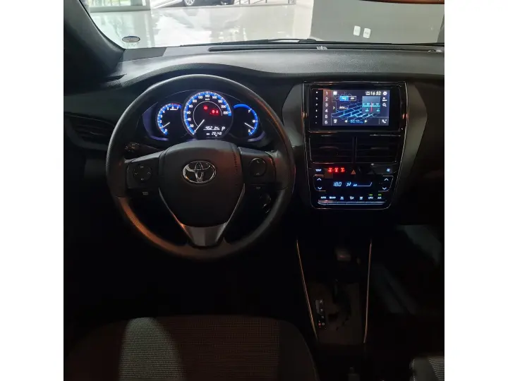 YARIS 1.5 16V FLEX SEDAN XL MULTIDRIVE