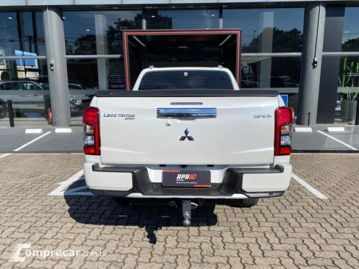 L200 TRITON 2.4 16V Turbo Sport Hpe-s CD 4X4