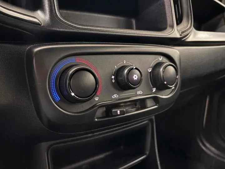 STRADA 1.3 FIREFLY FLEX FREEDOM CD MANUAL