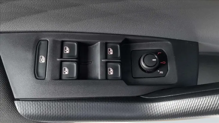 VIRTUS 1.0 170 TSI MANUAL