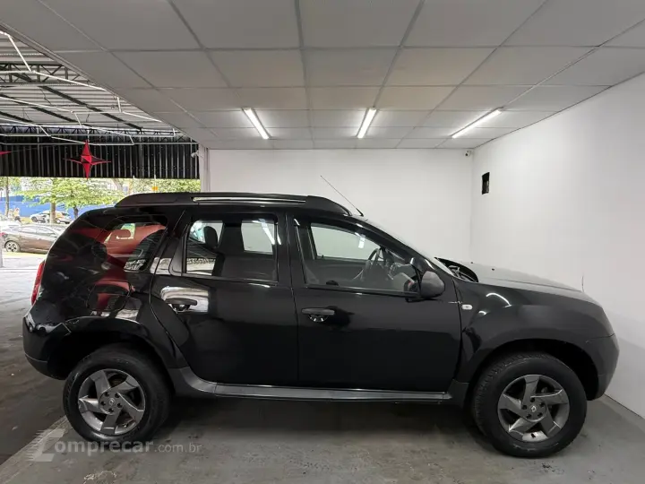 DUSTER Expression 1.6 Hi-Flex 16V Mec.