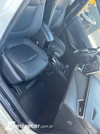 COROLLA 1.8 VVT-I Hybrid Altis