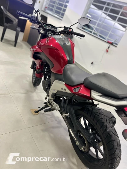Fazer 250