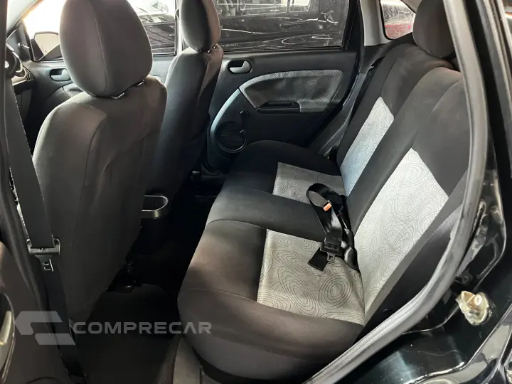 FIESTA 1.6 MPI Class Sedan 8V