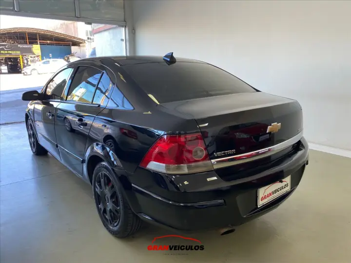 VECTRA 2.0 MPFI EXPRESSION 8V 140CV FLEX 4P MANUAL