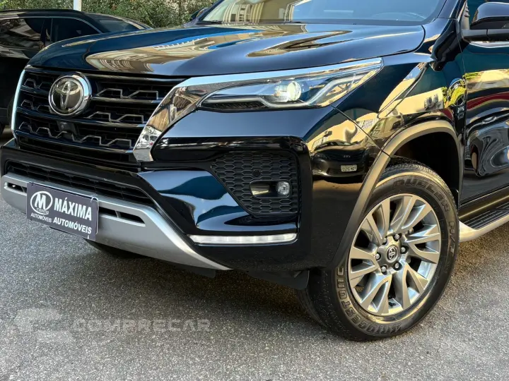 HILUX SW4 2.8 D-4d Turbo SRX 7L 4X4
