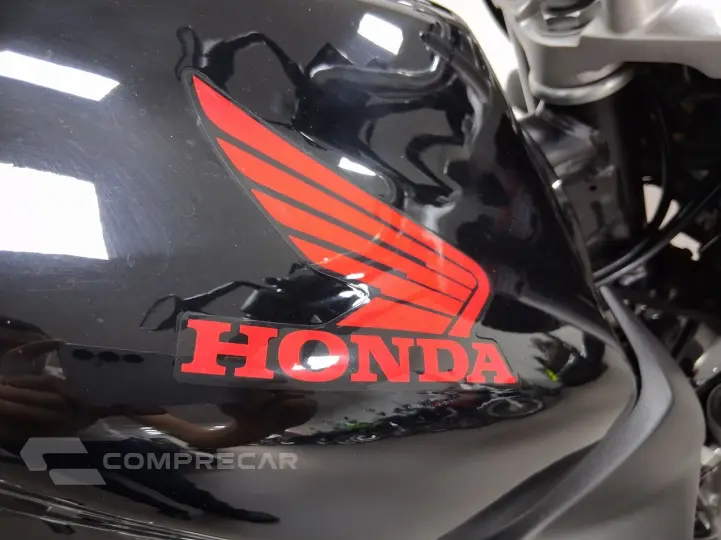 HONDA CB 300R