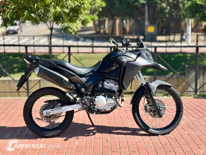 XRE 300 ABS