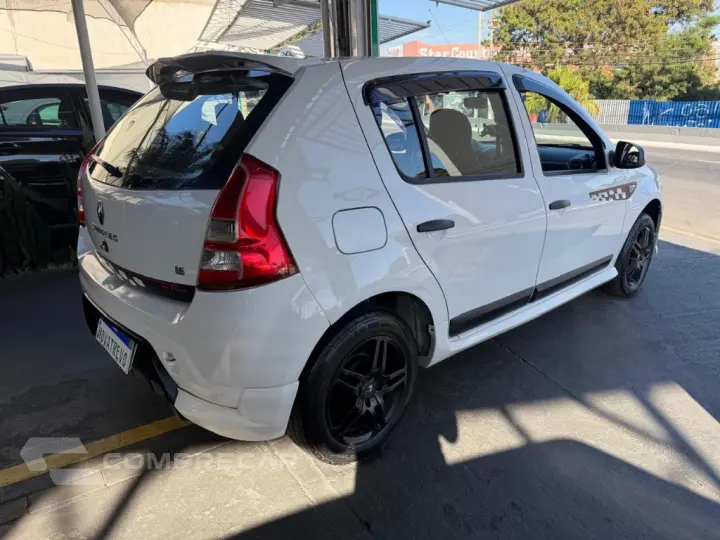 SANDERO Expression Hi-Flex 1.6 8V 5p