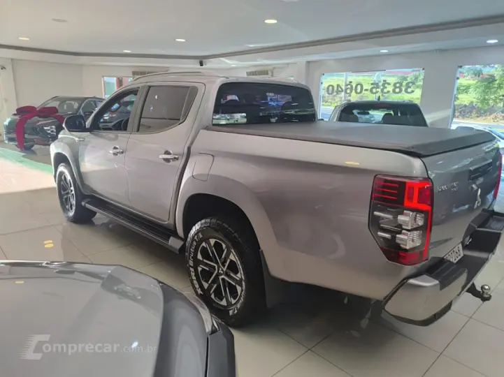 L200 TRITON 2.4 16V Turbo Sport Hpe-s CD 4X4