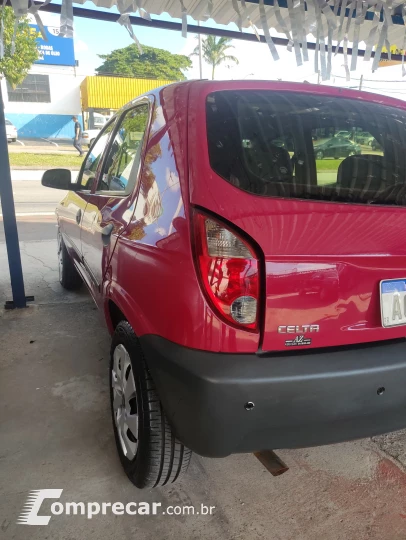 CELTA 1.0 MPFI Life 8V