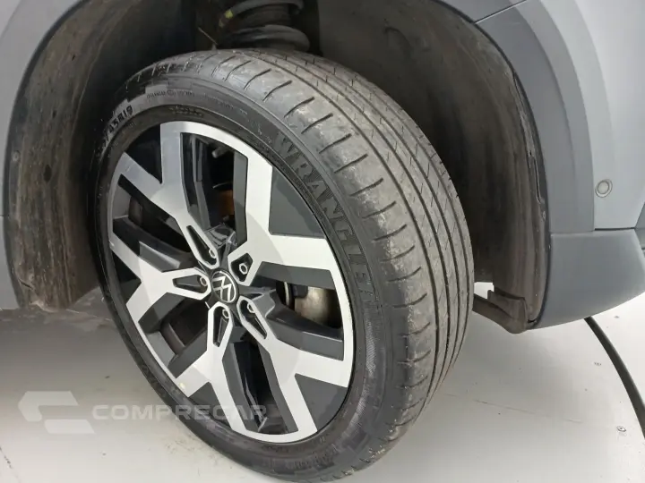 TAOS 1.4 250 TSI TOTAL FLEX HIGHLINE AUTOMÁTICO