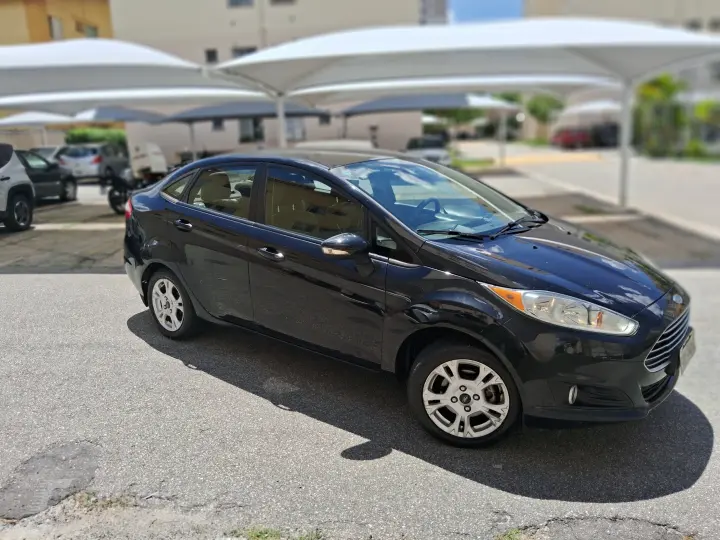 FIESTA 1.6 SE Plus Sedan 16V