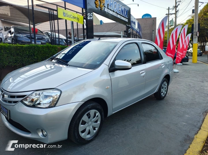 ETIOS 1.5 XS Sedan 16V