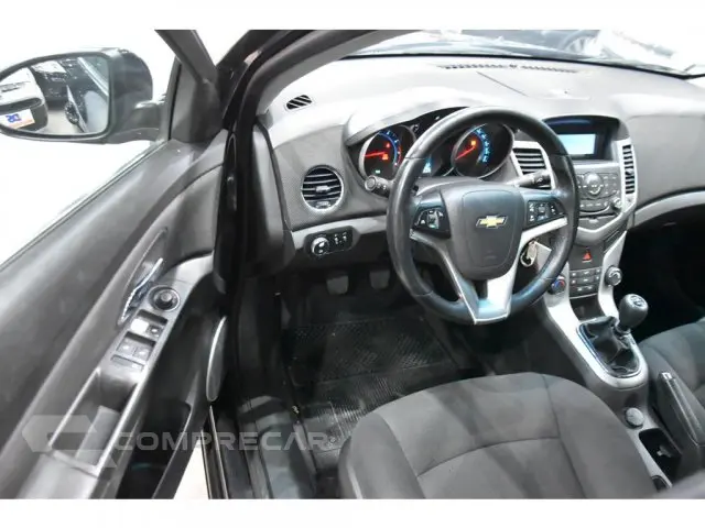 CRUZE SEDAN - 1.8 LT 16V 4P MANUAL