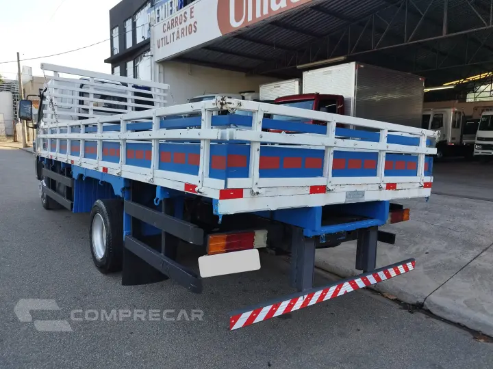 Accelo 915C + Carroceria