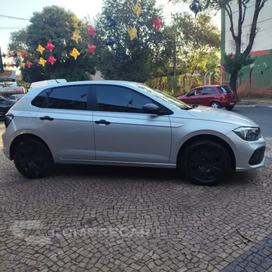 Polo Track 1.0 Flex 12V 5p