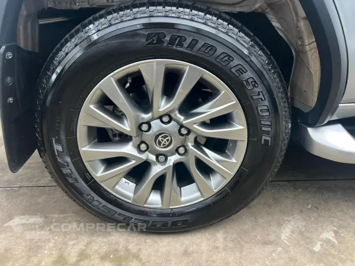 HILUX SW4 2.8 D-4d Turbo SRX 7L 4X4