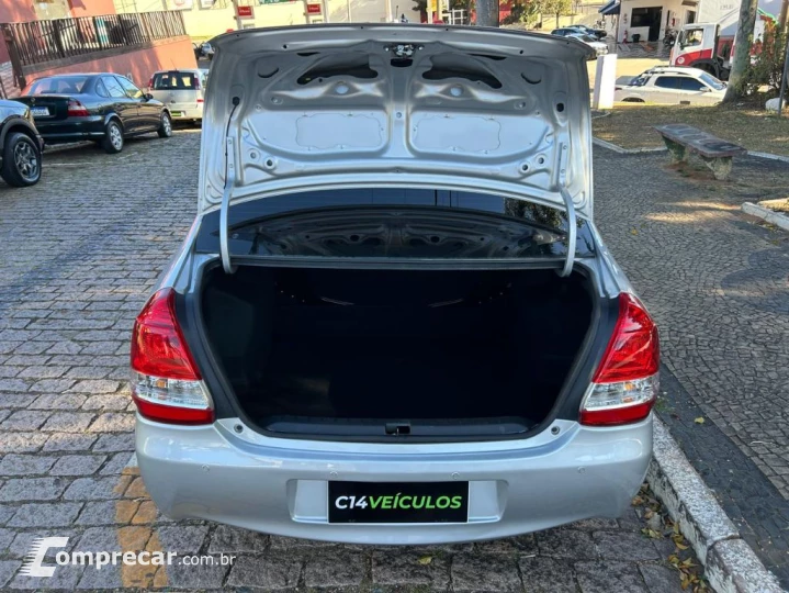 ETIOS XS Sedan1.5 Flex 16V 4p Mec.
