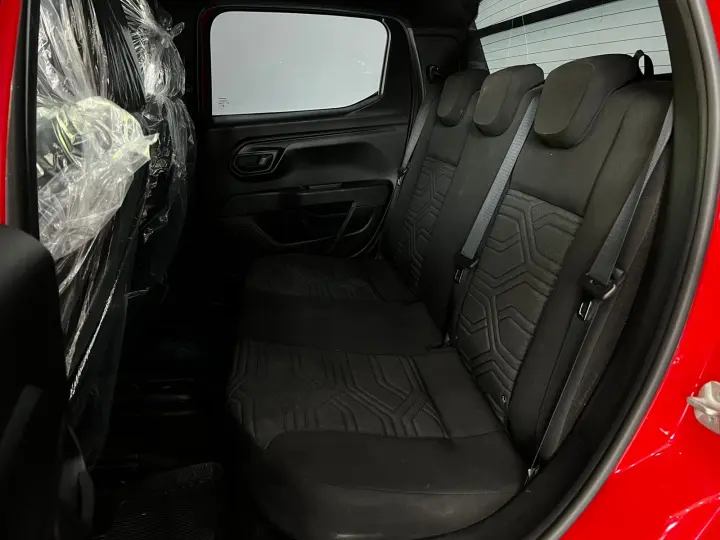 Strada Freedom 1.3 Flex 8V CD