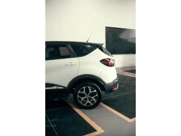 CAPTUR 2.0 16V HI-FLEX INTENSE AUTOMÁTICO