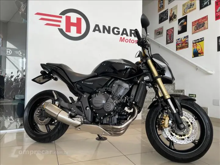 CB 600F HORNET
