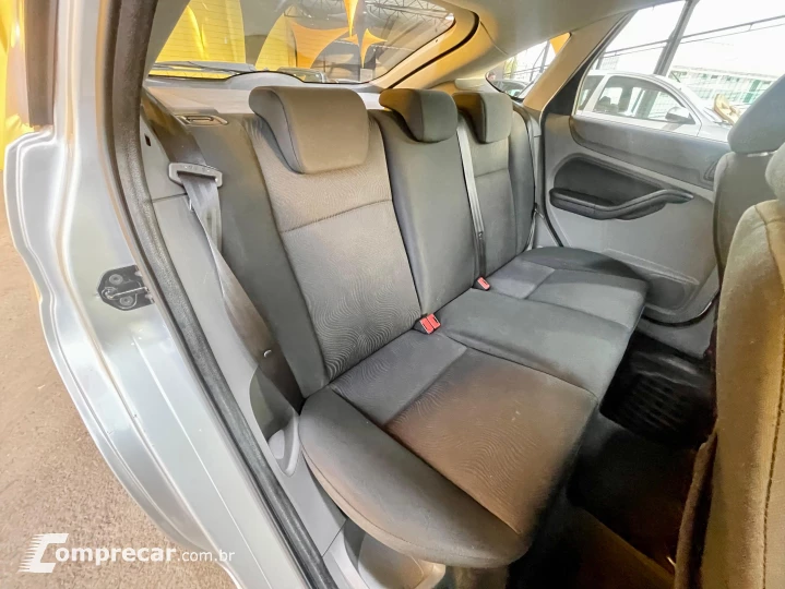FOCUS 1.6 SE Hatch 16V