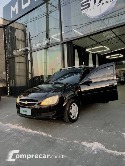 CORSA 1.0 MPFI Classic Sedan Life 8V