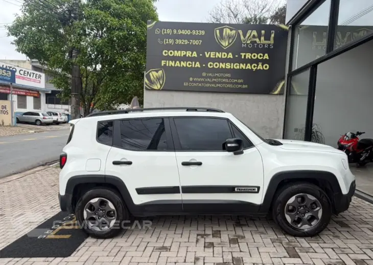 Renegade 1.8 4x2 Flex 16V Aut.