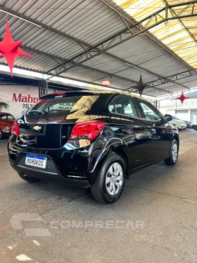 ONIX HATCH LT 1.0 8V FlexPower 5p Mec.