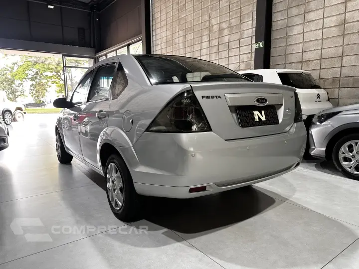 FIESTA 1.6 ROCAM SE SEDAN 8V FLEX 4P MANUAL