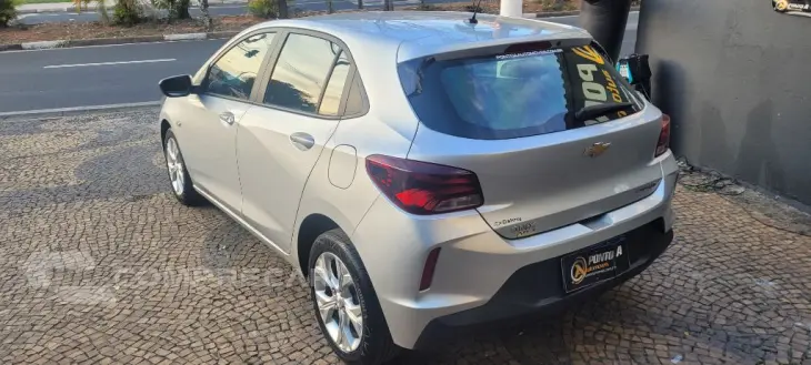 ONIX HATCH LT 1.0 12V Flex 5p Mec.