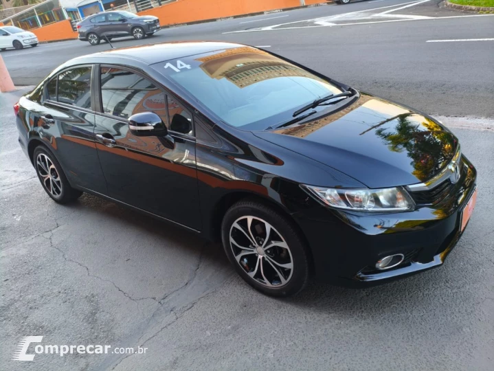 Civic 2.0 16V 4P EXL FLEX  AUTOMÁTICO CVT