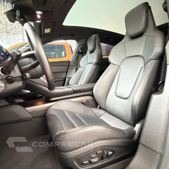 TAYCAN Turbo S