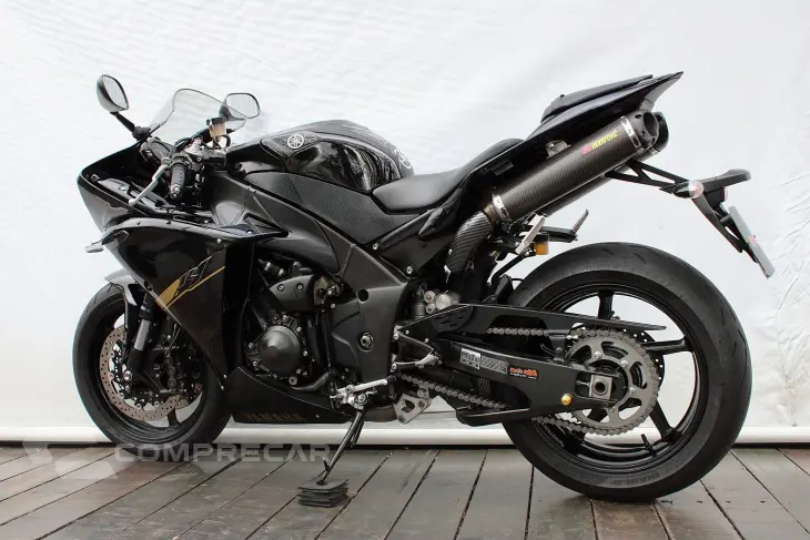 YAMAHA YZF R1