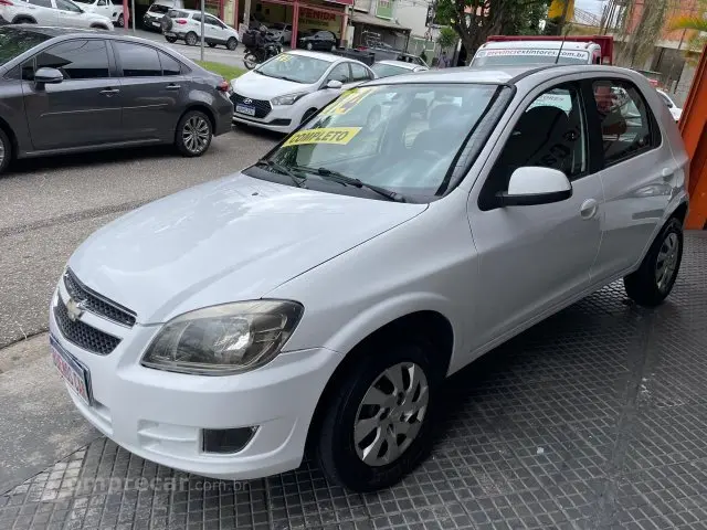 CELTA - 1.0 MPFI LT 8V 4P MANUAL