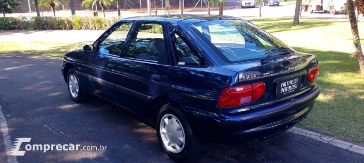 Escort 1.6