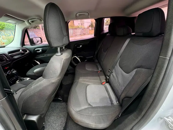 Renegade 1.8 16V Flex Sport 4P Automático